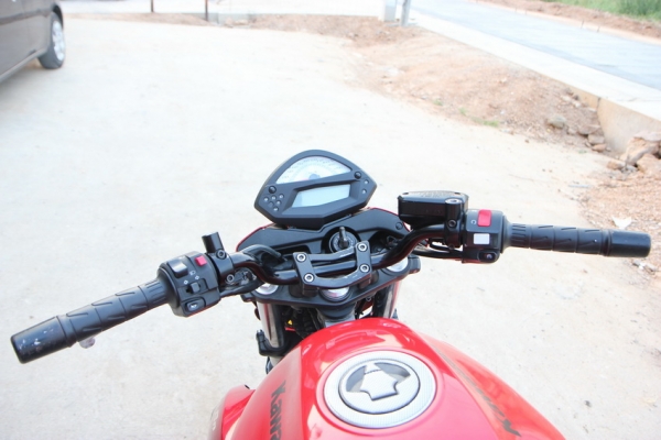 ขาย ER6N 650 ปี2009 ทะเบียนพร้อมโอน มือเดียว