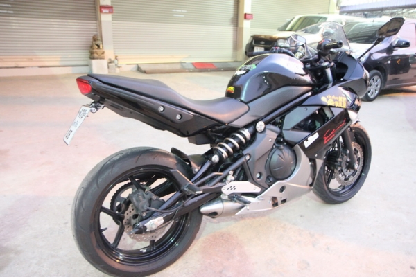 ขาย NINJA 650 ปี2010 ABS ทะเบียนพร้อมโอน มือเดียว