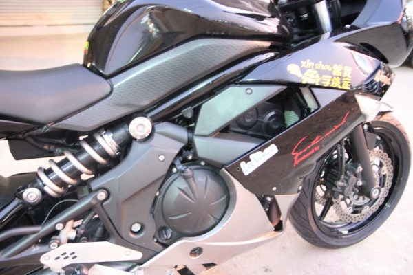 ขาย NINJA 650 ปี2010 ABS ทะเบียนพร้อมโอน มือเดียว