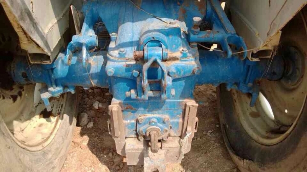 ขายรถไถ Ford รุ่นรวงข้าว รถใช้งานได้ปกติ เครื่องเดิม เอกสารสัญญาซื้อขาย