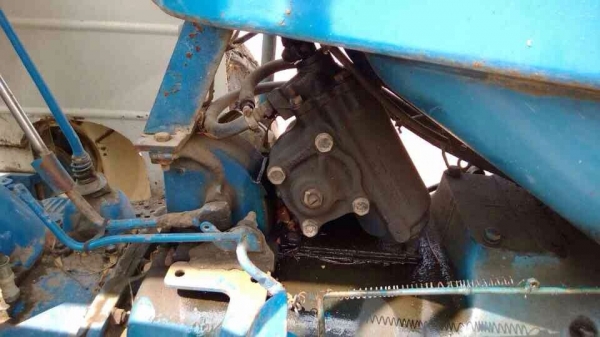 ขายรถไถ Ford รุ่นรวงข้าว รถใช้งานได้ปกติ เครื่องเดิม เอกสารสัญญาซื้อขาย