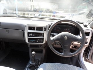 NISSAN NV QUEENCAB 1.6 SL MT ปี 2000 รถบ้านแท้ขายถูกจัดไฟแนนซ์ได้ T.086-527-9533