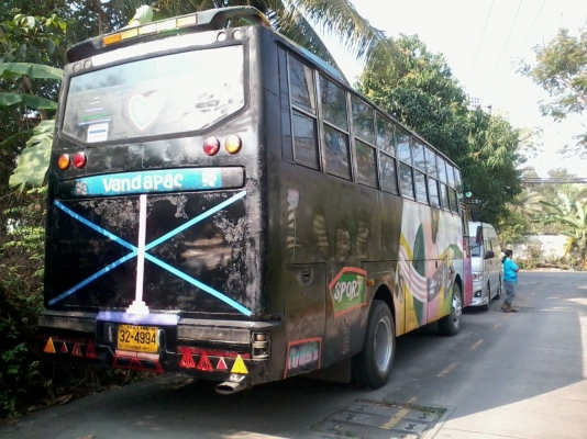 ขายรถบัส เครื่อง HINO 185 แซสซี BENZ พร้อมใช้งาน