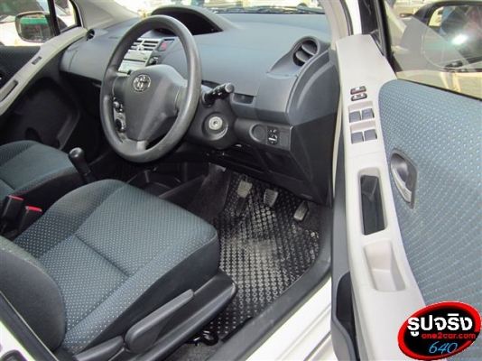 TOYOTA YARIS 1.5 MT สีขาว ปี 2006 รถบ้านเดิมแท้ จัดไฟแนนซ์ได้ T.086-527-9533 TOYOTA YARIS 1.5 MT สีขาว ปี 2006 รถบ้านเดิมแท้ จัดไฟแนนซ์ได้ T.086-527-9533