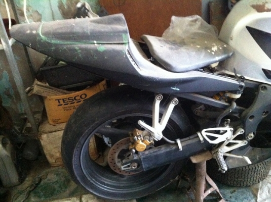 ขายถูก cbr600f4i ไม่มีเครื่อง 25000!!!!