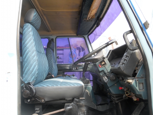 ขายด่วน 10ล้อ 2 เพลา ร็อกกี้ คัชซีรุ่นเล็ก 2เพลาดั้ม,แอร์พร้อม สภาพดี,ราคากันเอง