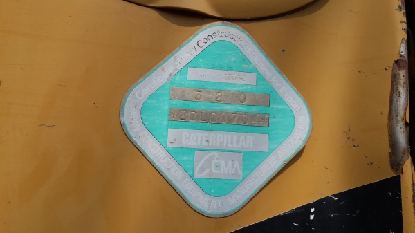 ขายด่วนCAT320เวอร์ช้นทูสภาพพร้อมใช้สุดๆเอกสารเล่มทะเบียนโทร0801515451