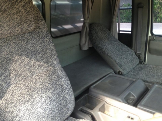 รถบรรทุกสิบล้อ Hino 195 แรงม้า รุ่น FL3HNKA พร้อมใช้งาน เอกสารพร้อมโอน