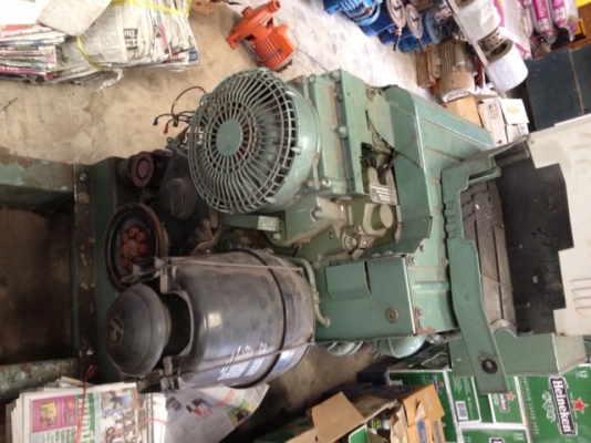 เครื่องปั่นไฟสแตนฟอดสภาพพร้อมใช้งานครับเครื่องเป็นของเยอรมันครับ  ตัวไดเป็นของสแตนฟอด ครับ ขนาด 30 โลครับสวยๆครับสภาพเดิมพร้อมใช้งานครับ