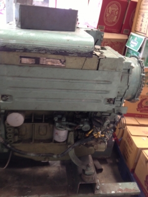 เครื่องปั่นไฟสแตนฟอดสภาพพร้อมใช้งานครับเครื่องเป็นของเยอรมันครับ  ตัวไดเป็นของสแตนฟอด ครับ ขนาด 30 โลครับสวยๆครับสภาพเดิมพร้อมใช้งานครับ