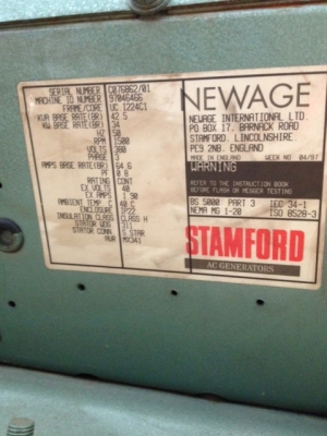 เครื่องปั่นไฟสแตนฟอดสภาพพร้อมใช้งานครับเครื่องเป็นของเยอรมันครับ  ตัวไดเป็นของสแตนฟอด ครับ ขนาด 30 โลครับสวยๆครับสภาพเดิมพร้อมใช้งานครับ