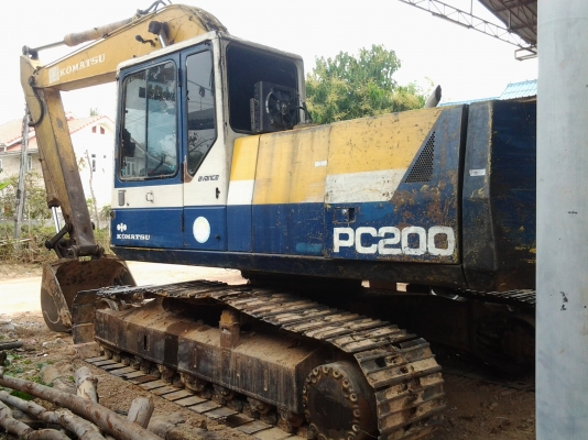 KOMATSU PC 200 รุ่น5 เครื่องดีเอวแน่นเครื่องเดิมไฟฟ้ามีอยากขายด่วนขายแค่660000บาท KOMATSU PC 200 รุ่น5 เครื่องดีเอวแน่นเครื่องเดิมไฟฟ้ามีอยากขายด่วนขายแค่660000บาท