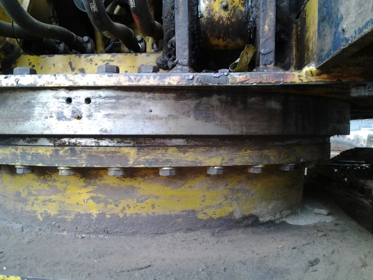 KOMATSU PC 200 รุ่น5 เครื่องดีเอวแน่นเครื่องเดิมไฟฟ้ามีอยากขายด่วนขายแค่660000บาท KOMATSU PC 200 รุ่น5 เครื่องดีเอวแน่นเครื่องเดิมไฟฟ้ามีอยากขายด่วนขายแค่660000บาท