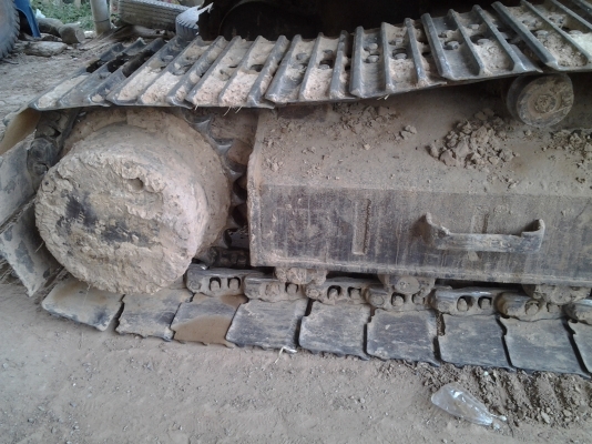 KOMATSU PC 200 รุ่น5 เครื่องดีเอวแน่นเครื่องเดิมไฟฟ้ามีอยากขายด่วนขายแค่660000บาท KOMATSU PC 200 รุ่น5 เครื่องดีเอวแน่นเครื่องเดิมไฟฟ้ามีอยากขายด่วนขายแค่660000บาท