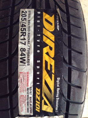 ขายยางdunlop dz101. 205 45 17. มีชุดเดียย