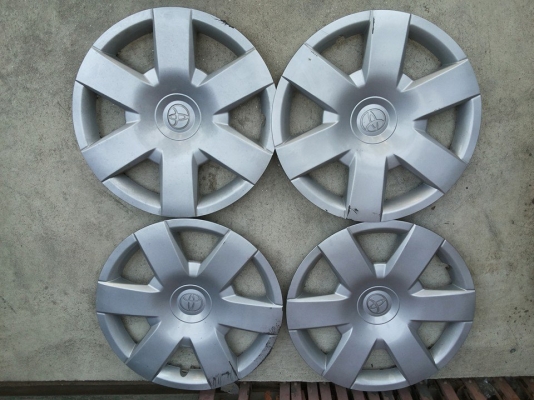 ล้อกระทะ รถตู้ commuter พร้อมยาง สภาพดี