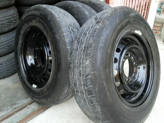 ล้อกระทะ รถตู้ commuter พร้อมยาง สภาพดี