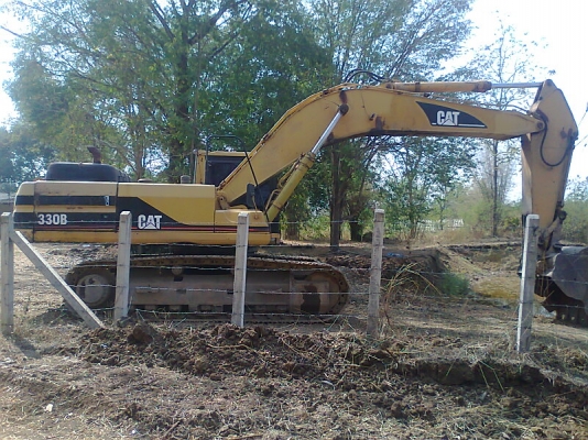 รถแบคโฮ CAT 330 B อาร์มพิเศษ