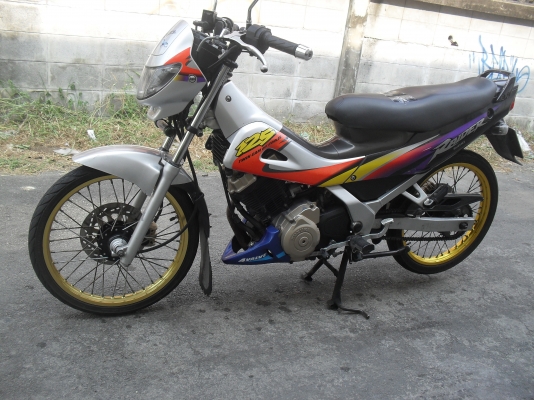 SUZUKI RAIDER 125 4 VALVE รถเครื่องเดิมๆสภาพพร้อมใช้ เอกสารพร้อมโอน