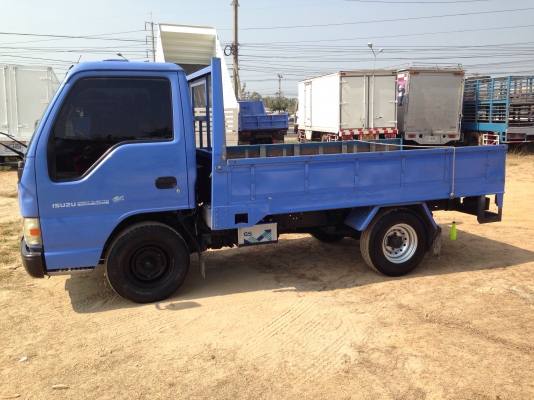 4ล้ออีซูซุNKR(รถห้าง)100HP