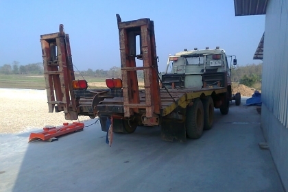 ขาย..ยกแพ๊ค สิบล้อ NISSAN Ud กับ รถขุด KOMATSU PC60-3 รถเก่าญี่ปุ่น