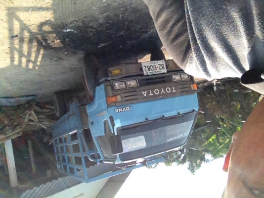 ขายรถ โตโย่ต้า ไดอาน่า 6ล้อ สภาพ พร้อมใช้ ทเบียน พร้อมโอน