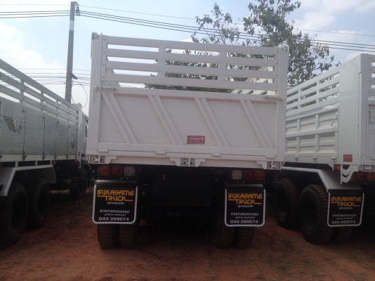 ขายไม่แพงครับ 10 ล้อ FUSO เครื่อง 6D24 กระบะยาว 6 เมตร กว้าง 2.50 เมตร สูง 1.50 เมตร ทำใหม่ทั้งคัน พร้อมเล่มทะเบียนครับ สนใจรีบเลยนะครับ