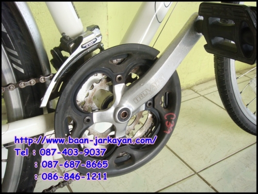 จักรยาน ทัวร์ริ่ง Giant CS3000 สีขาว เทา จักรยาน ทัวร์ริ่ง Giant CS3000 สีขาว เทา