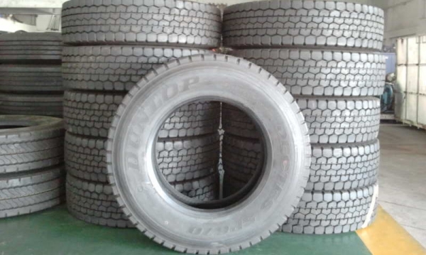 ยางRADIALใหม่ 10 ล้อ DUNLOP 275/80R22.5 ปี 2012