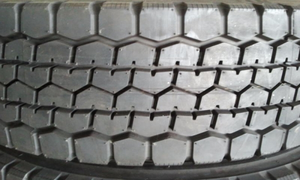 ยางRADIALใหม่ 10 ล้อ DUNLOP 275/80R22.5 ปี 2012