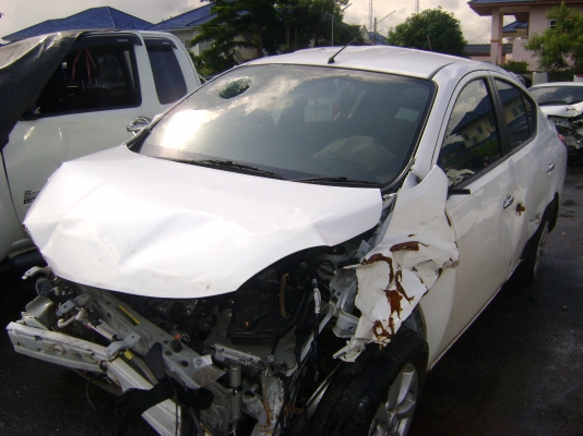 ขายซาก NISSAN ALMERA ปี11 สีขาว พร้อมเล่มโอนลอย ขายซาก NISSAN ALMERA ปี11 สีขาว พร้อมเล่มโอนลอย