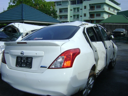 ขายซาก NISSAN ALMERA ปี11 สีขาว พร้อมเล่มโอนลอย ขายซาก NISSAN ALMERA ปี11 สีขาว พร้อมเล่มโอนลอย