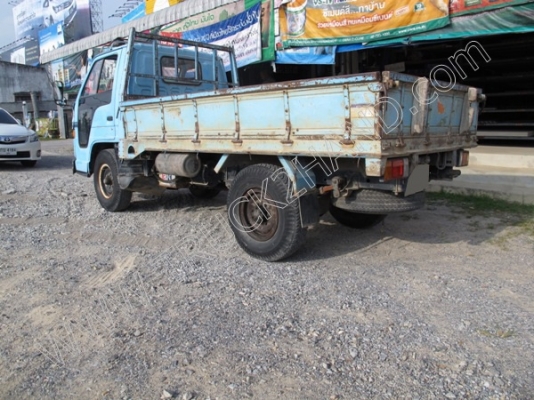 รถบรรทุก 4 ล้อ ยี่ห้อ ISUZU รุ่น NKR รถบรรทุก 4 ล้อ ยี่ห้อ ISUZU รุ่น NKR