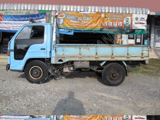 รถบรรทุก 4 ล้อ ยี่ห้อ ISUZU รุ่น NKR รถบรรทุก 4 ล้อ ยี่ห้อ ISUZU รุ่น NKR