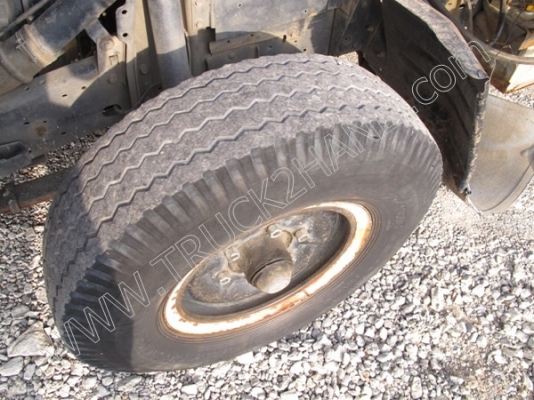 รถบรรทุก 4 ล้อ ยี่ห้อ ISUZU รุ่น NKR รถบรรทุก 4 ล้อ ยี่ห้อ ISUZU รุ่น NKR