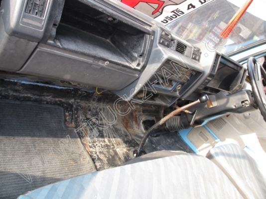 รถบรรทุก 4 ล้อ ยี่ห้อ ISUZU รุ่น NKR รถบรรทุก 4 ล้อ ยี่ห้อ ISUZU รุ่น NKR