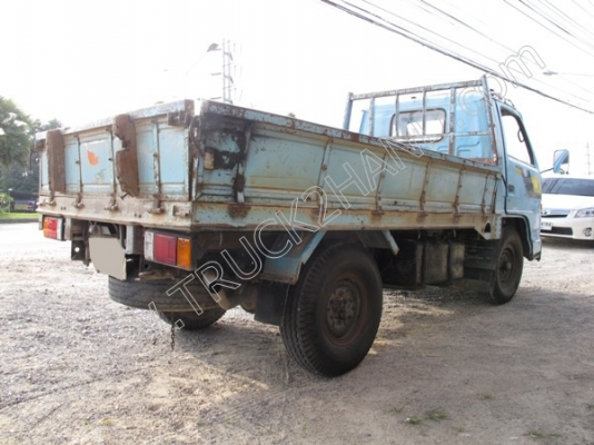 รถบรรทุก 4 ล้อ ยี่ห้อ ISUZU รุ่น NKR รถบรรทุก 4 ล้อ ยี่ห้อ ISUZU รุ่น NKR