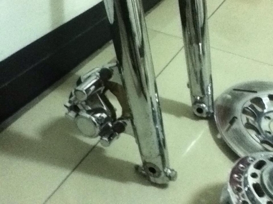 ขายอะไหล่จ้า ช่วงหน้า VRครบชุด - ดุม DT สภาพกริ๊บ ๆ - คันสตาท lifan แข็ง ๆ มือ 1 ขายอะไหล่จ้า ช่วงหน้า VRครบชุด - ดุม DT สภาพกริ๊บ ๆ - คันสตาท lifan แข็ง ๆ มือ 1