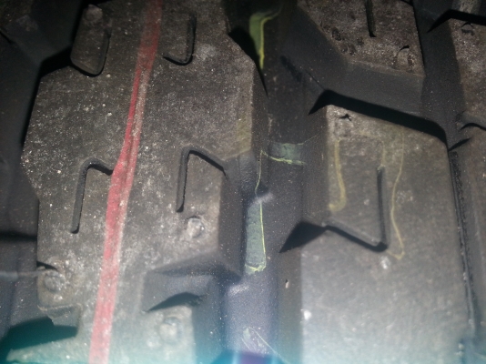 ขายยาง บริสโตน ดูเลอร์ 265/70/16 ปี13 ยังไม่ลงดิน3000 ขายยาง บริสโตน ดูเลอร์ 265/70/16 ปี13 ยังไม่ลงดิน3000