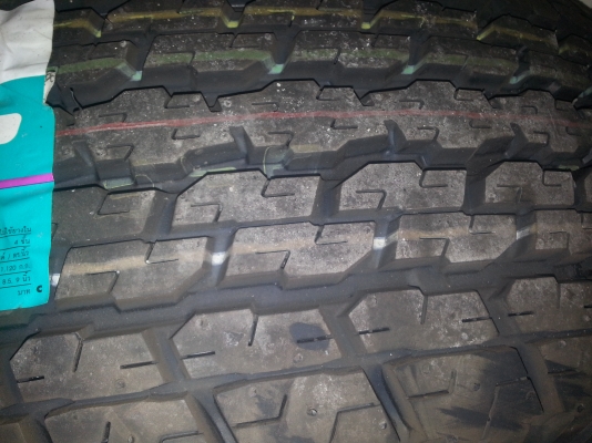 ขายยาง บริสโตน ดูเลอร์ 265/70/16 ปี13 ยังไม่ลงดิน3000 ขายยาง บริสโตน ดูเลอร์ 265/70/16 ปี13 ยังไม่ลงดิน3000