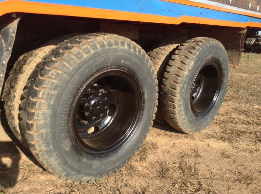 ***390,000*** 10 ล้อหัวยาว 2 เพลาใหญ่ช่วงล่าง FUSO เครื่อง HO7C 180 แรงม้า เกียร์ HO คัสซีสวยตลอดเส้นไม่มีบวม สโลว์เกียร์กลาง คานหน้าใหญ่ ยางเต็มทั้ง 10 เส้น ทะเบียนพร้อมโอนครับ