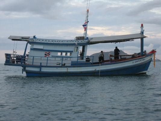 ขายด่วนเรือท่องเที่ยวดำน้ำ-ตกปลา(ราคาถูก)