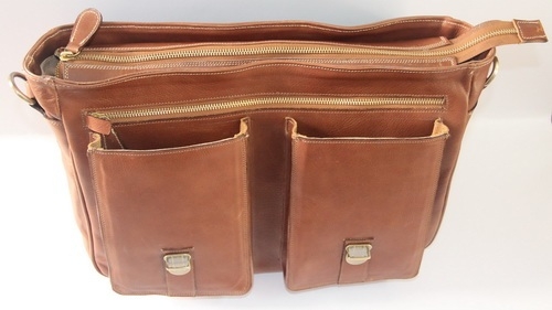 กระเป๋าหนังแท้ เย็บเสร็จหมาดๆ กระเป๋าหนังแท้ เย็บเสร็จหมาดๆ