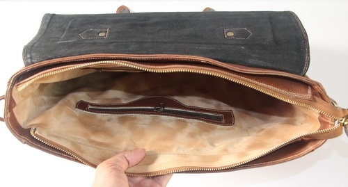 กระเป๋าหนังแท้ เย็บเสร็จหมาดๆ กระเป๋าหนังแท้ เย็บเสร็จหมาดๆ