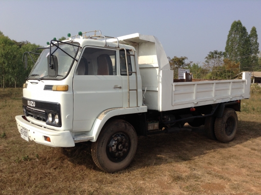 ขาย 6 ล้อดั้ม ISUZU เครื่อง 6BB1 145 แรงม้า (คัสซีหัวยาว)สวยตลอดเส้น เกียร์ร็อคกี้ เฟืองท้ายใหญ่จัมโบ้ พวงมาลัยพาวเวอร์ ยางเต็ม ทุกอย่างเขียนแบบลงเล่มเรียบร้อย ทะเบียนเต็มพร้อมโอนครับ