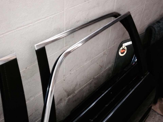 ขายโครงประตูเปล่า bmw e30 จำนวน4บาน ตัวละ500บาท สภาพดีไม่ผุทรงดีไม่มีบุบ รวม2400บาท โทร0875077464โส กทม