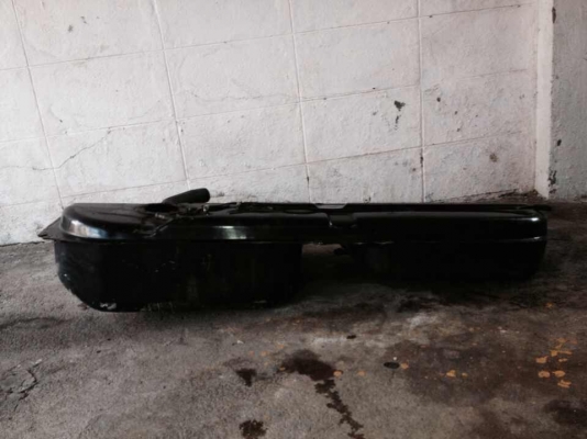 ขายถังน้ำมัน พร้อมตัววัดระดับน้ำมัน bmw e30 สภาพดี ในถังไม่มีสนิม แต่มีบุบนิดหน่อยดูตรงรูปสุดท้าย ราคา900บาท โทร0875077464โส กทม