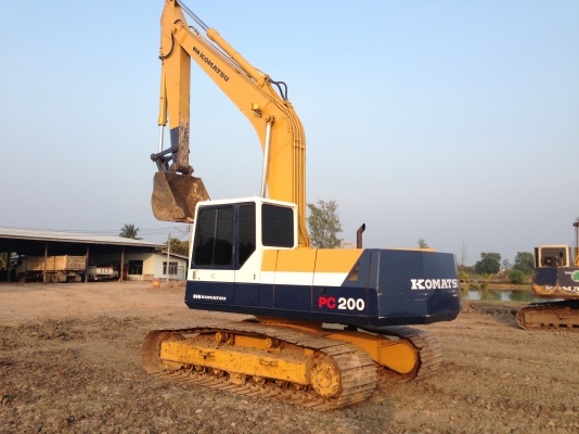 ขาย KOMATSU PC200-5 คอนโทรนสั้น สภาพสวย ตอนนี้รถอยู่หน้างาน ที่กบินทร์บุรีครับ (เจ้าของขายเอง) สนใจติดต่อโดยตรง 081-4283210 ขาย KOMATSU PC200-5 คอนโทรนสั้น สภาพสวย ตอนนี้รถอยู่หน้างาน ที่กบินทร์บุรีครับ (เจ้าของขายเอง) สนใจติดต่อโดยตรง 081-4283210