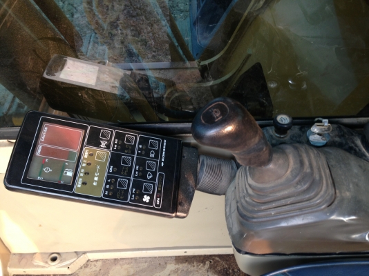 ขาย KOMATSU PC200-5 คอนโทรนสั้น สภาพสวย ตอนนี้รถอยู่หน้างาน ที่กบินทร์บุรีครับ (เจ้าของขายเอง) สนใจติดต่อโดยตรง 081-4283210 ขาย KOMATSU PC200-5 คอนโทรนสั้น สภาพสวย ตอนนี้รถอยู่หน้างาน ที่กบินทร์บุรีครับ (เจ้าของขายเอง) สนใจติดต่อโดยตรง 081-4283210