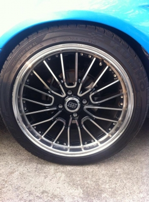 ขายล้อ Infiniti ขอบ 17 หน้าตื้น หลังลึก